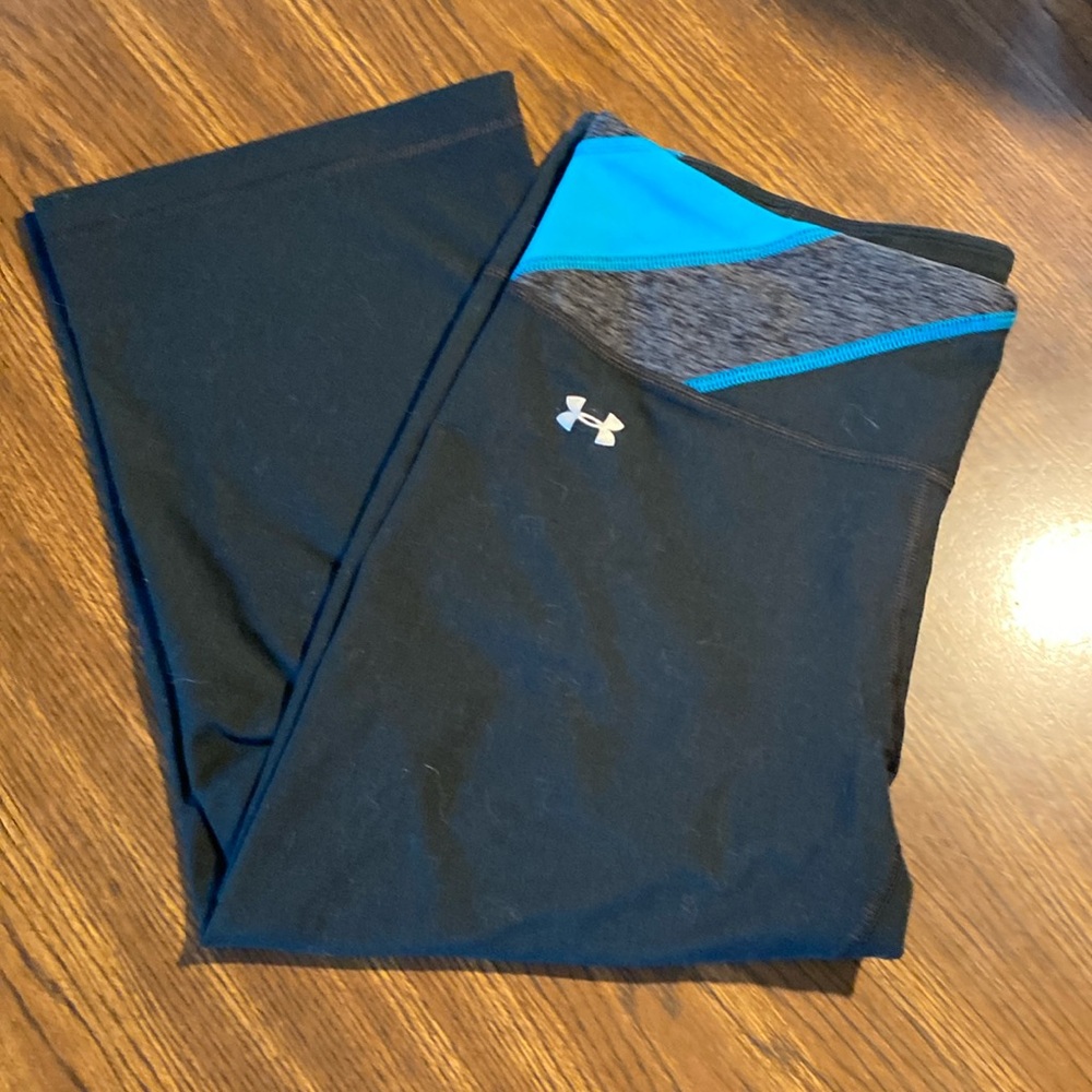 Size M Capri by Under Armour